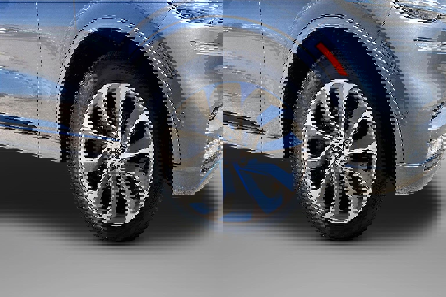 Used 2021 Lincoln Aviator Grand Touring with VIN 5LMYJ8XY5MNL00399 for sale in Morton, IL