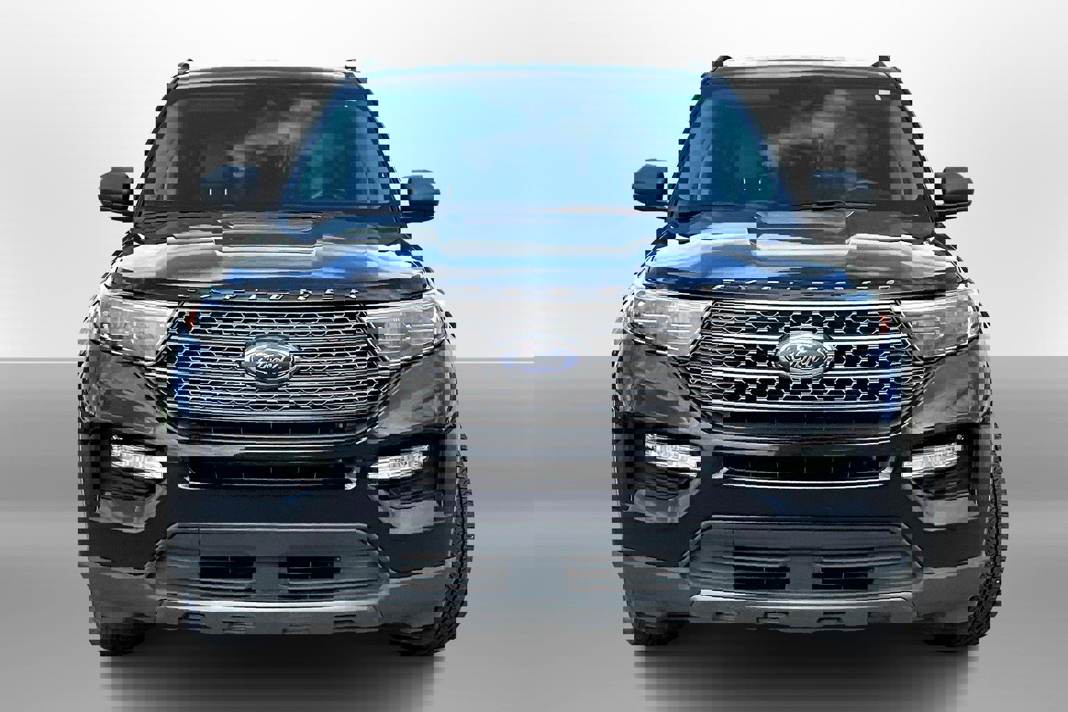 2021 Ford Explorer XLT photo 2