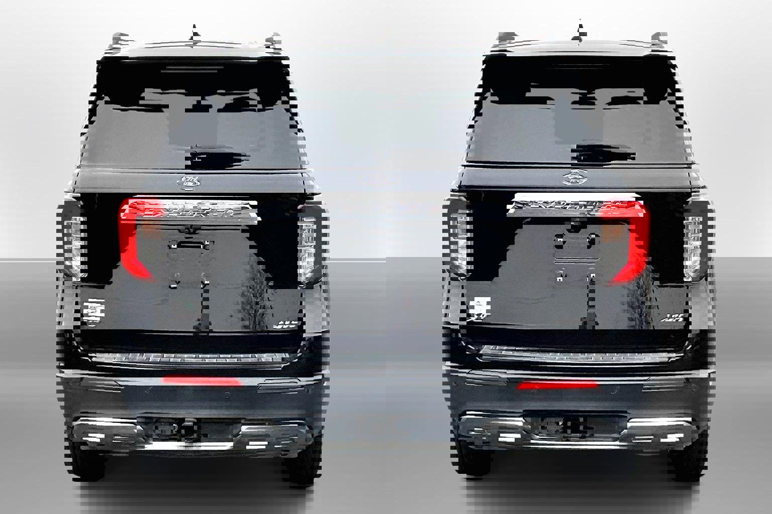 2021 Ford Explorer XLT photo 3