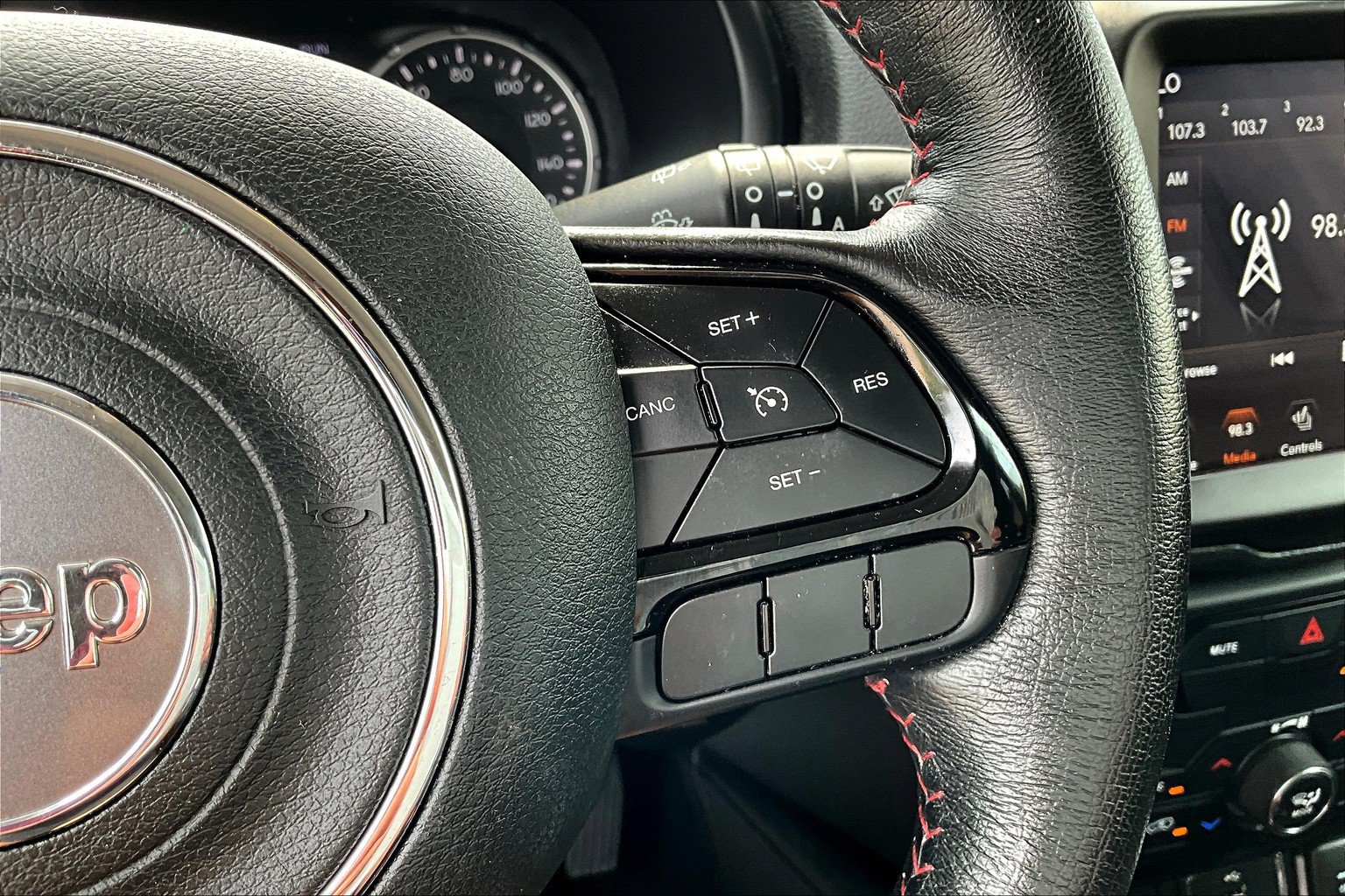 2022 Jeep Renegade Trailhawk - Photo 23