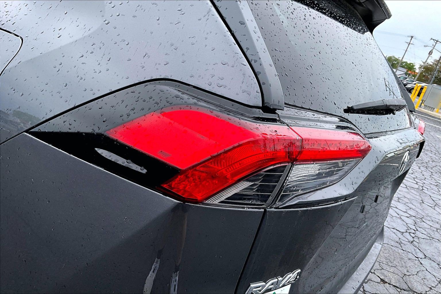 2022 Toyota RAV4 XLE - Photo 28