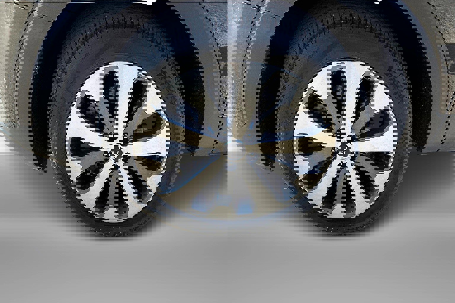 2022 Kia Telluride S photo 2