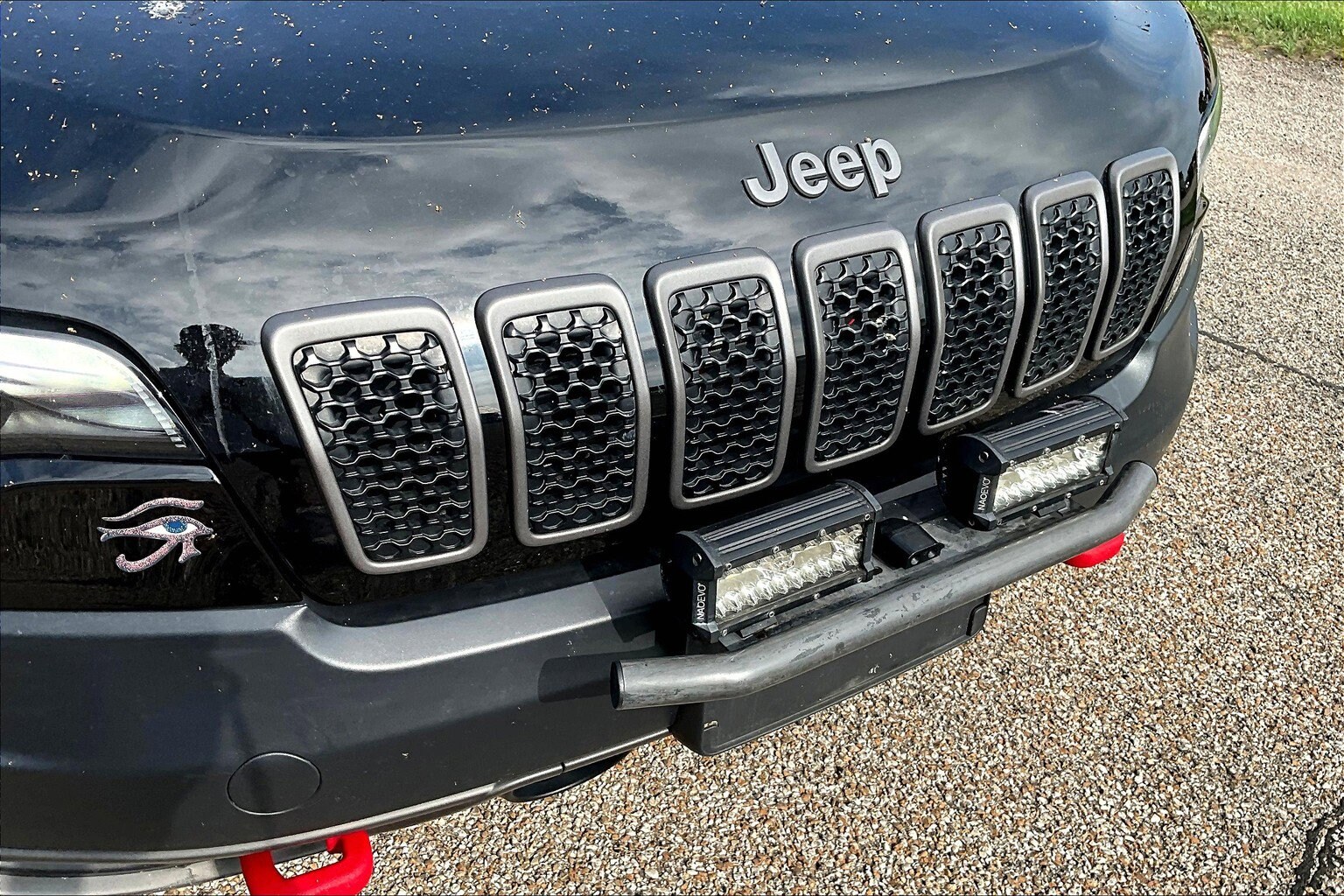 2021 Jeep Cherokee Trailhawk photo 3