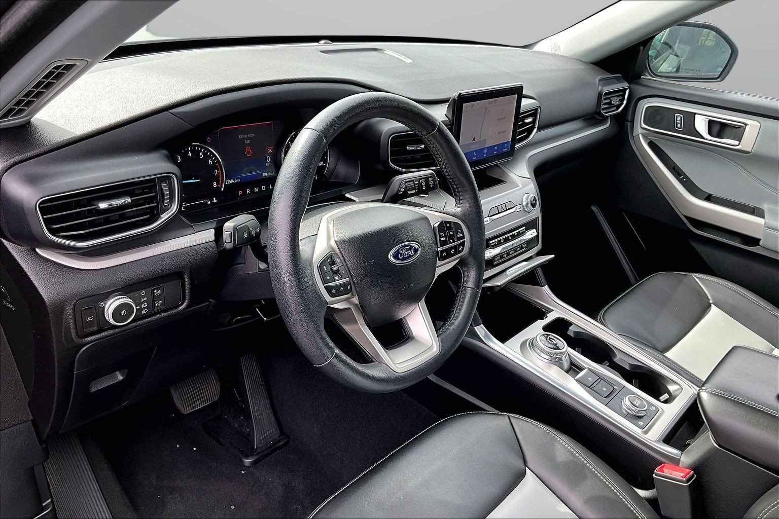 2023 Ford Explorer XLT - Photo 21