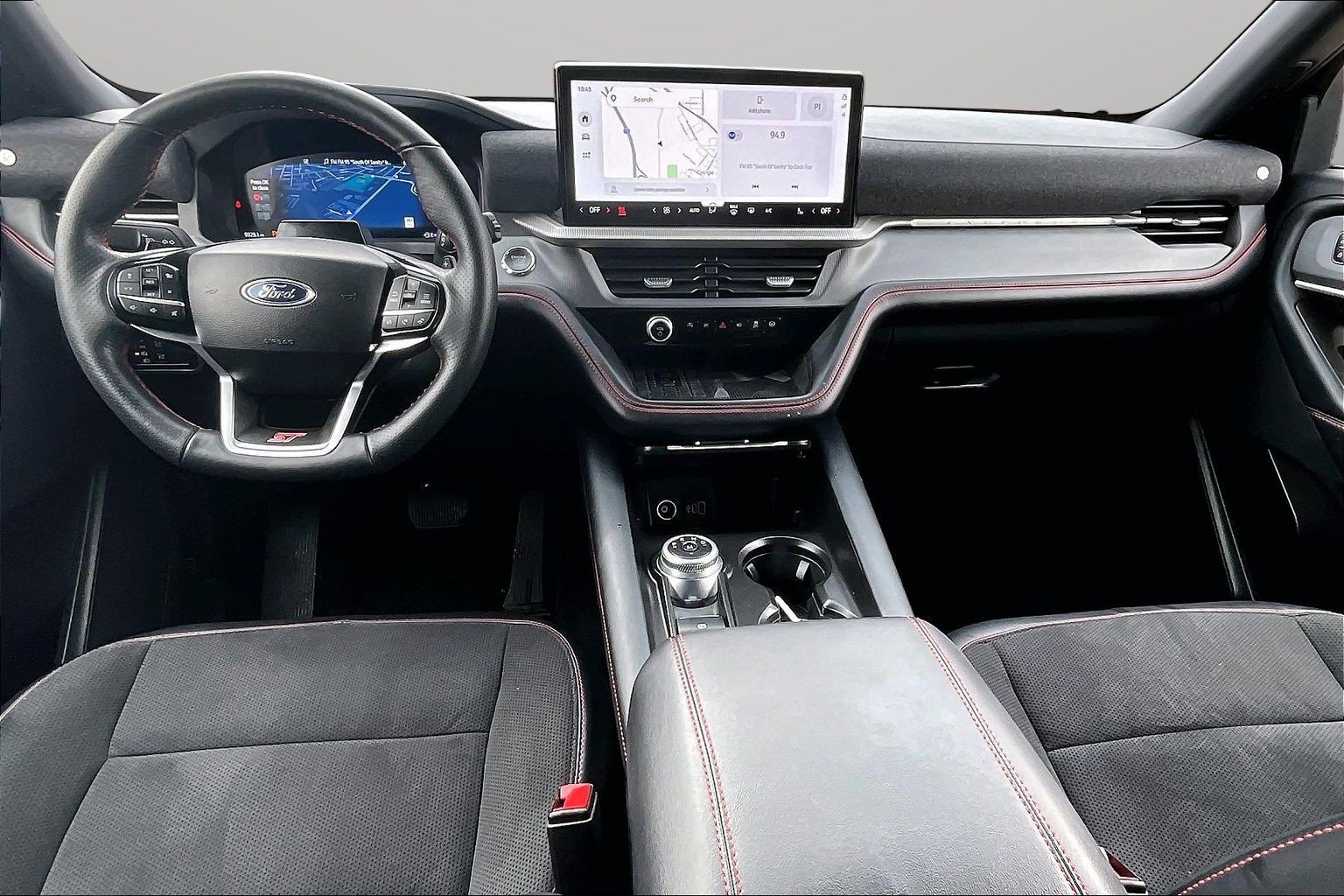 2025 Ford Explorer ST - Photo 14