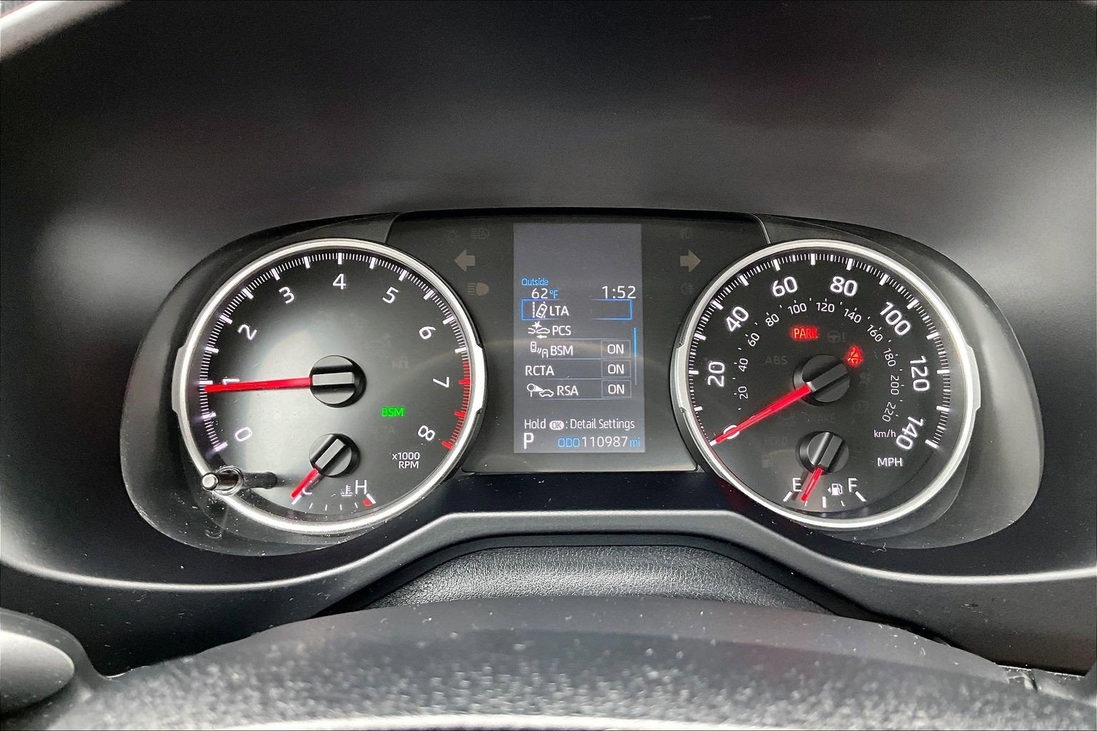 2022 Toyota RAV4 XLE - Photo 24