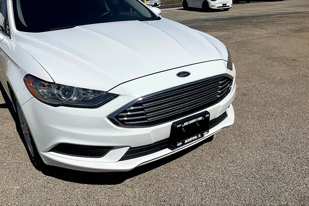 Used 2018 Ford Fusion SE Sedan