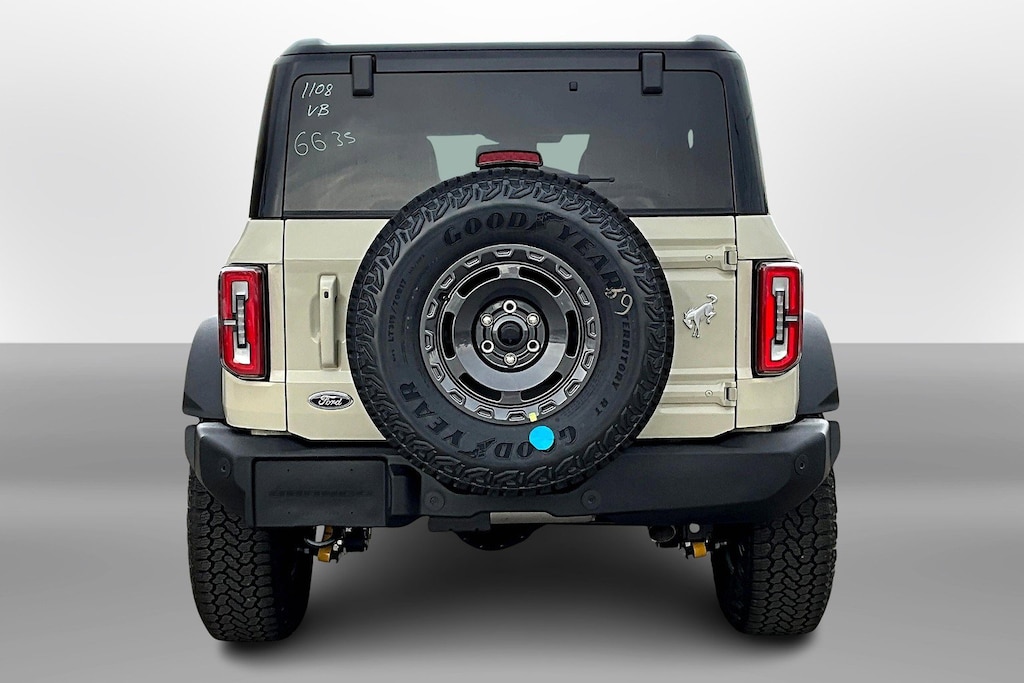 New 2025 Ford Bronco Outer Banks SUV