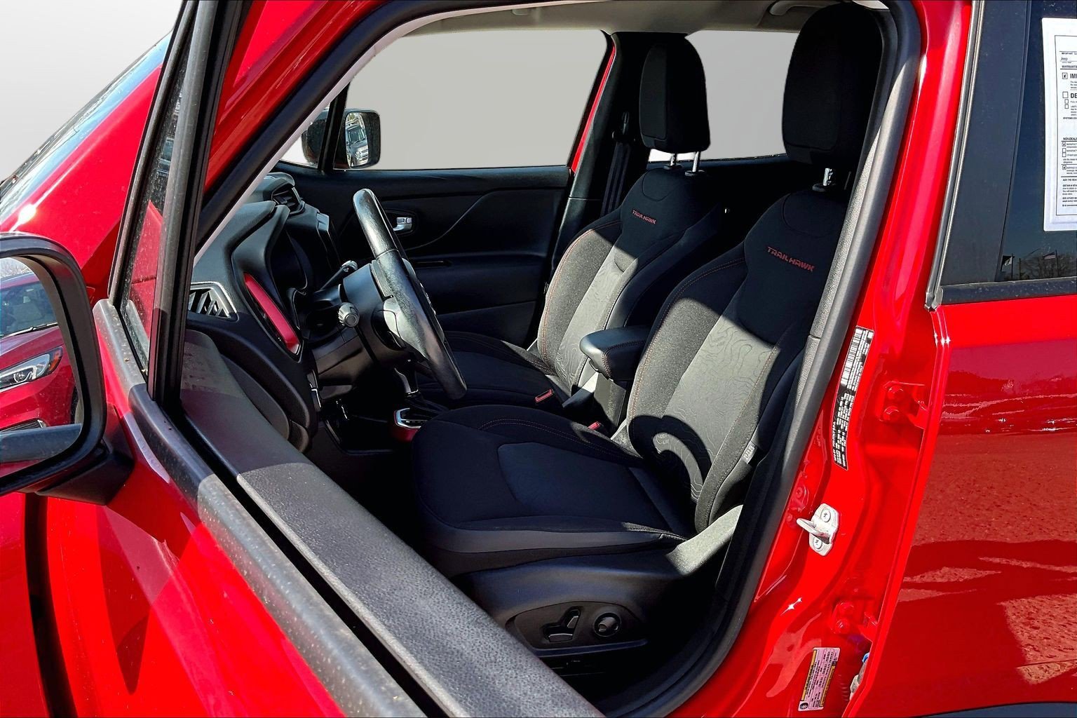 2022 Jeep Renegade Trailhawk - Photo 16