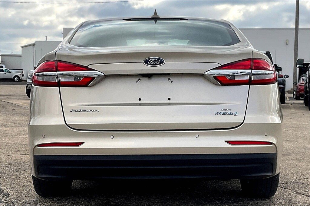 Used 2019 Ford Fusion Hybrid SE Sedan