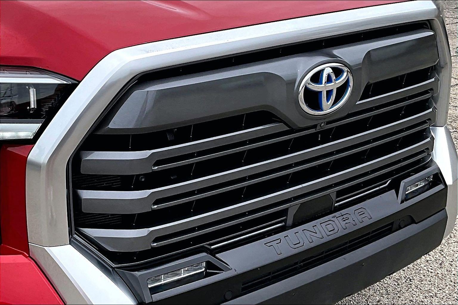2024 Toyota Tundra Limited - Photo 31