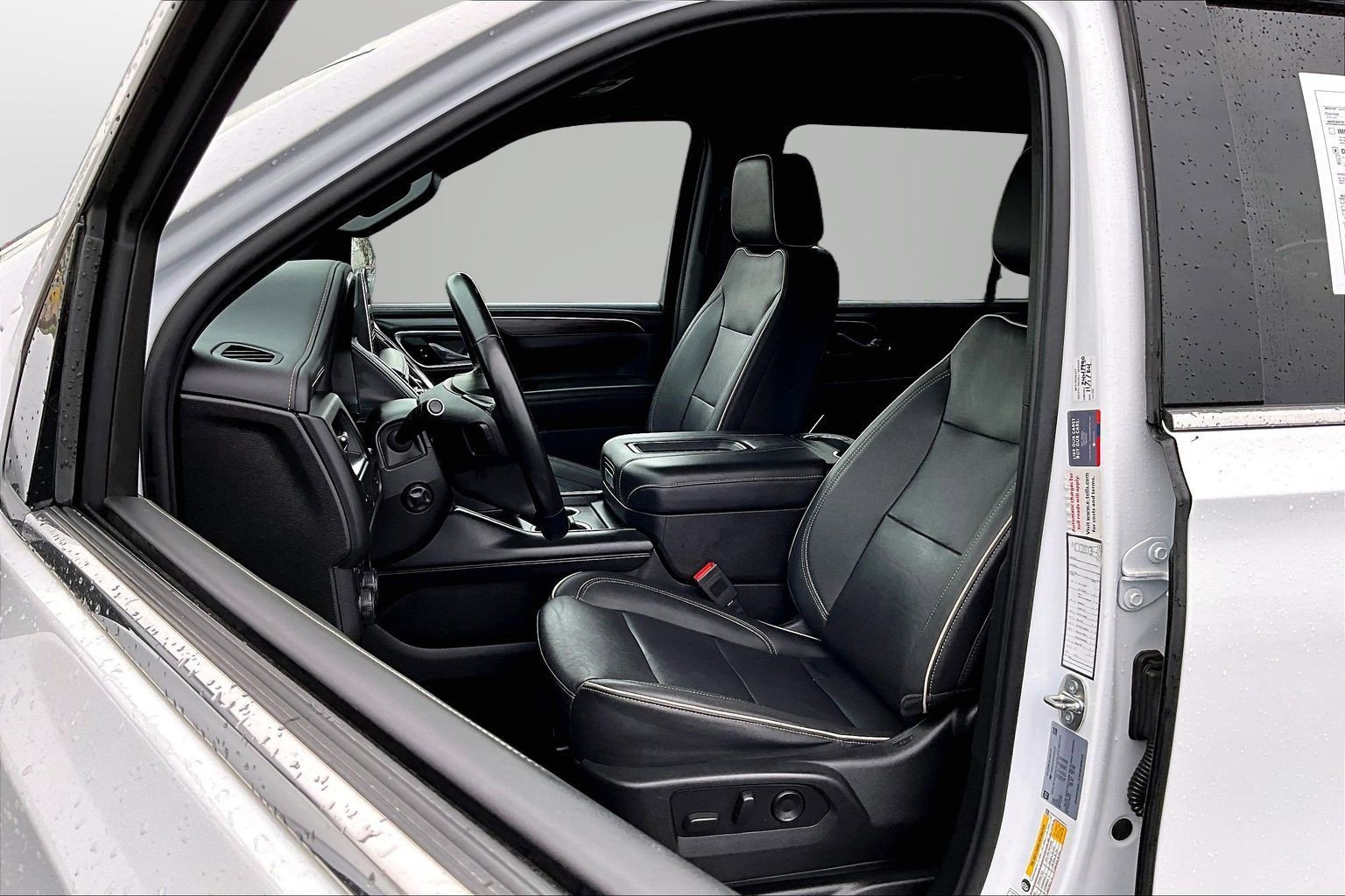 2023 Chevrolet Suburban Premier - Photo 16