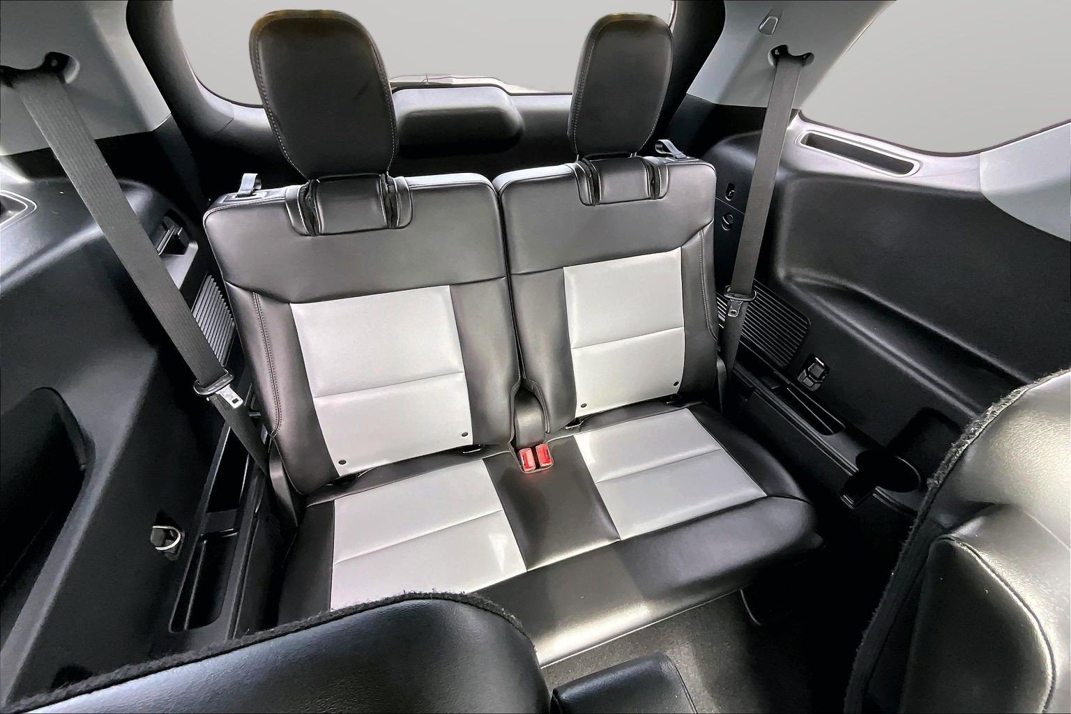 2023 Ford Explorer XLT - Photo 19