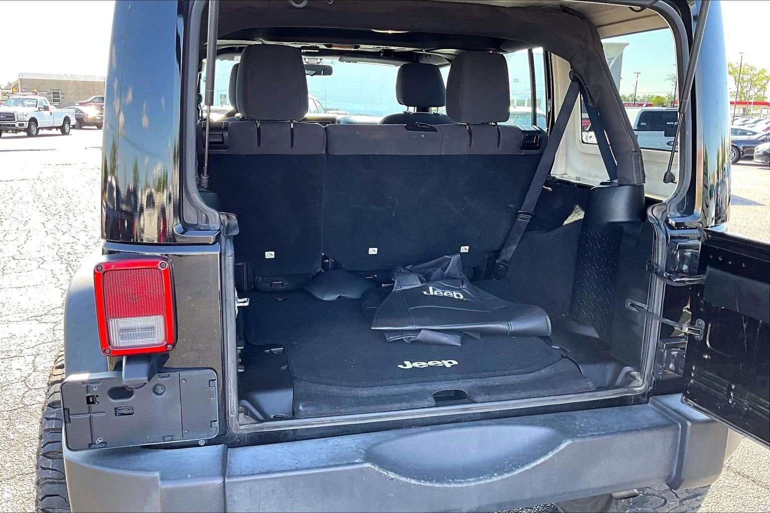 2016 Jeep Wrangler Unlimited Sport - Photo 19