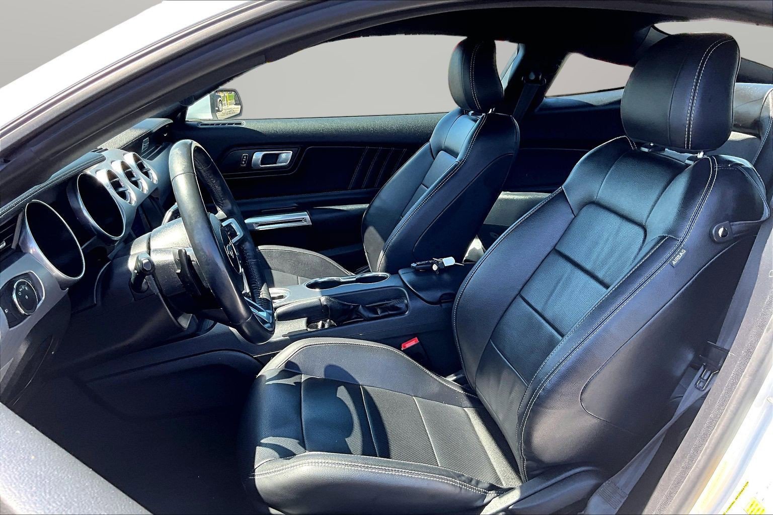 2021 Ford Mustang EcoBoost Premium - Photo 15