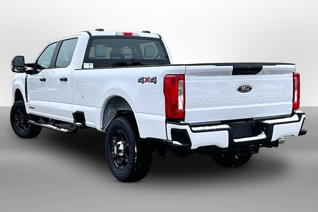 New 2026 Ford F-350SD XL Truck Crew Cab