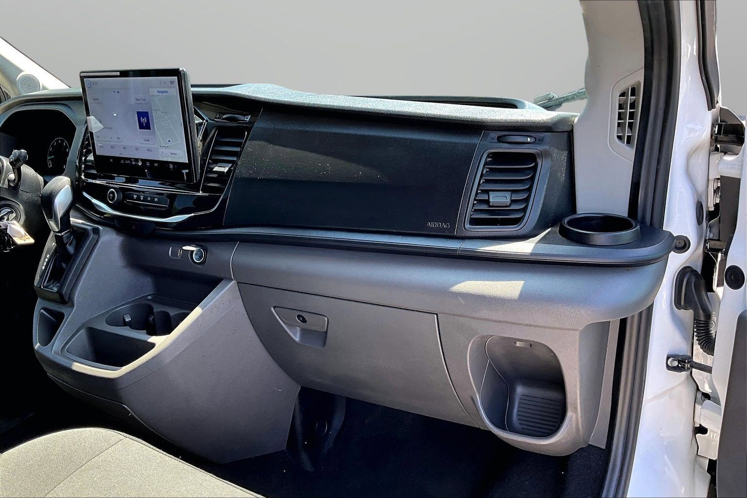 2024 Ford Transit Passenger Van XLT - Photo 21
