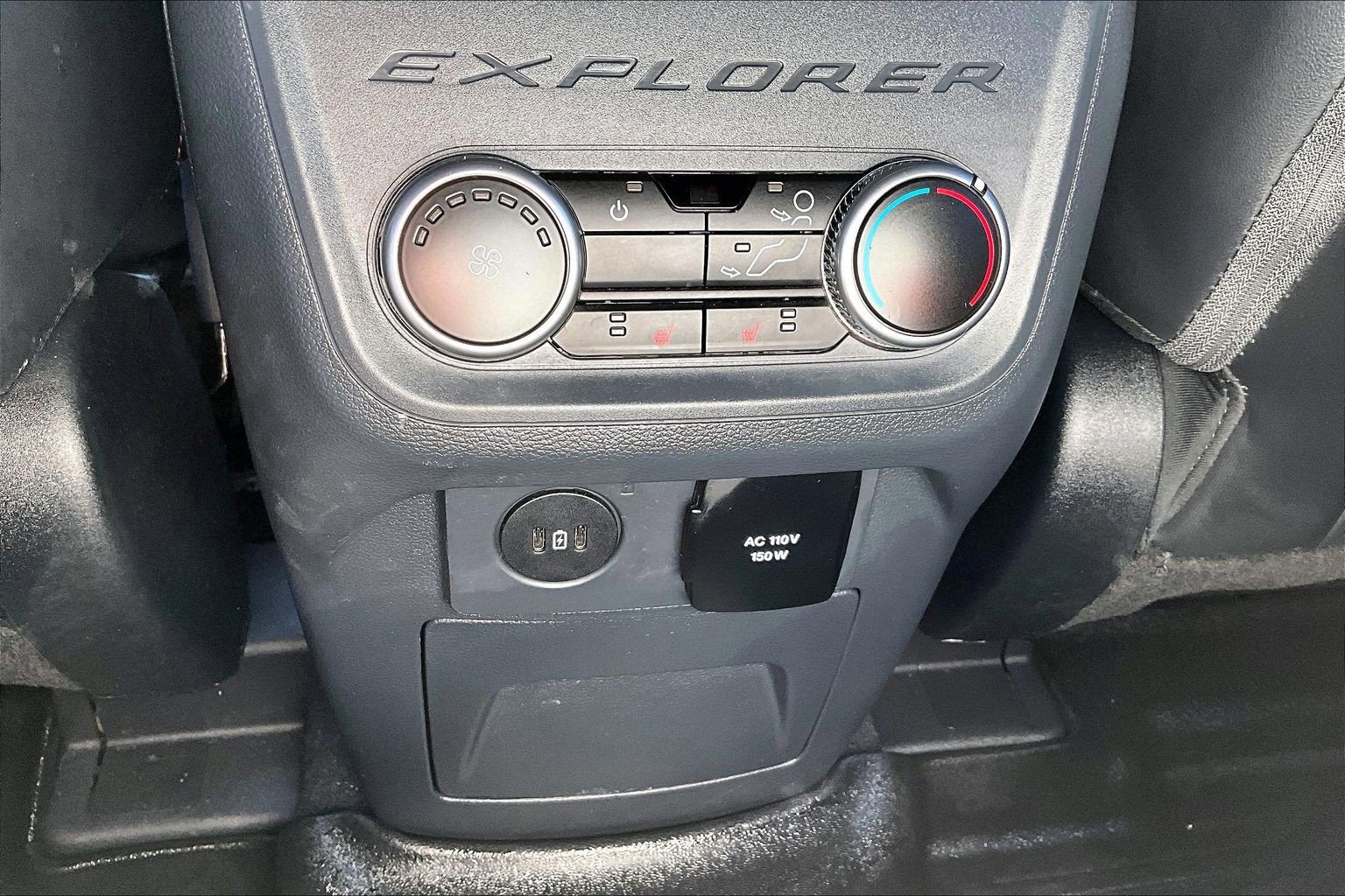 2025 Ford Explorer ST-LINE - Photo 40