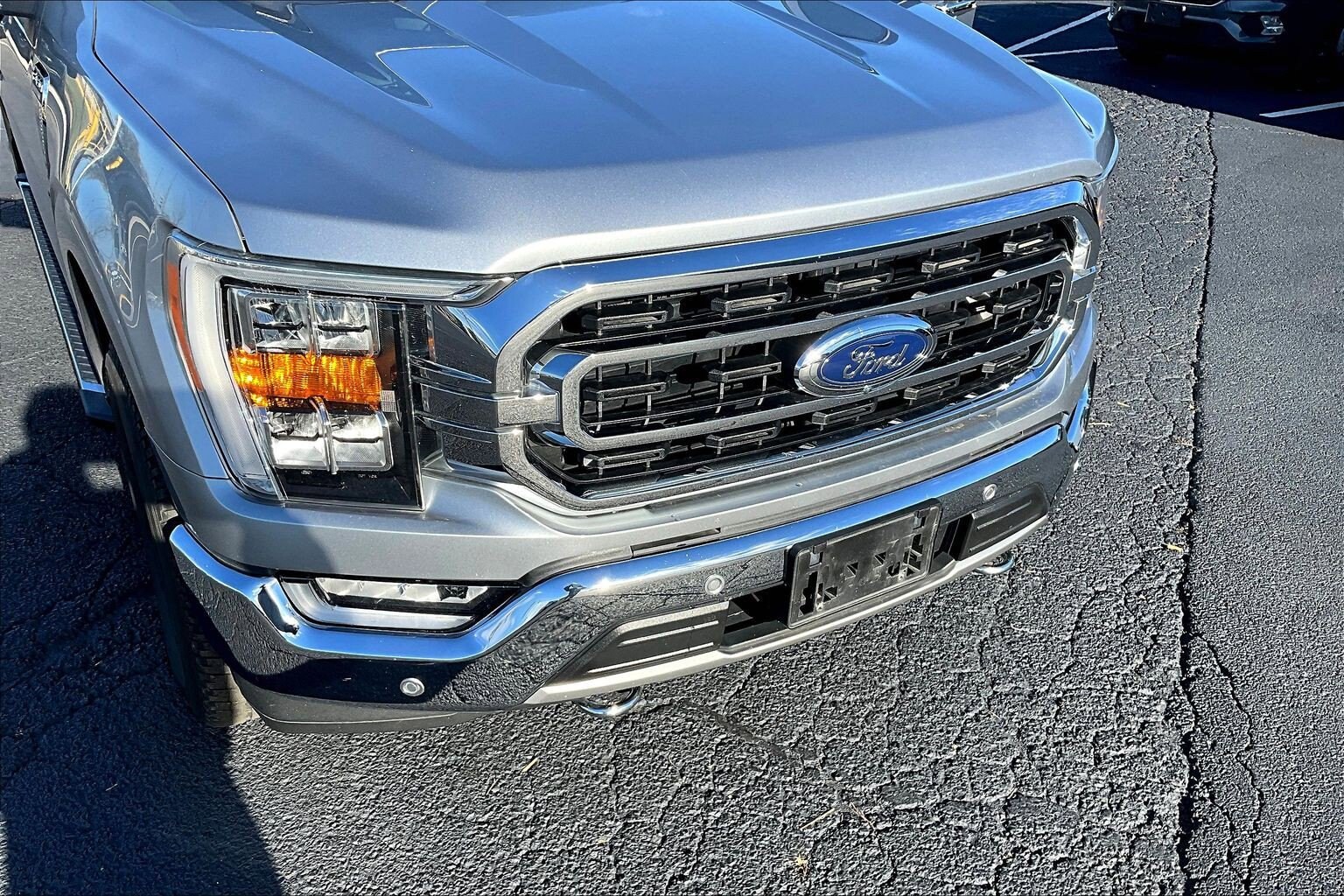 2021 Ford F-150 XLT photo 3