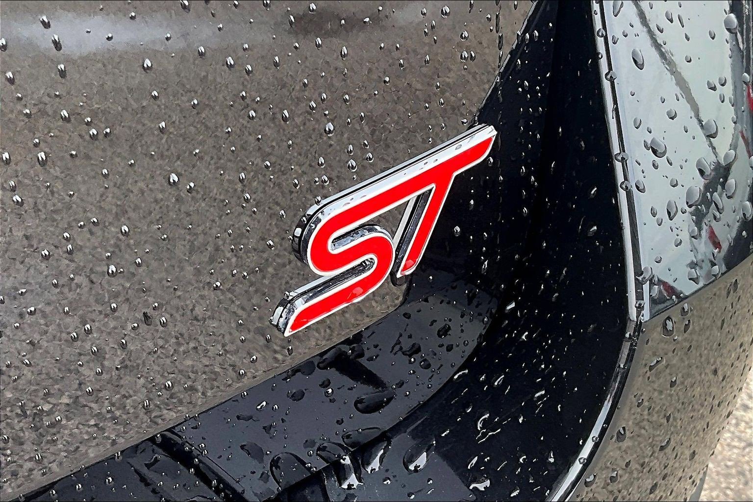 2025 Ford Explorer ST - Photo 8