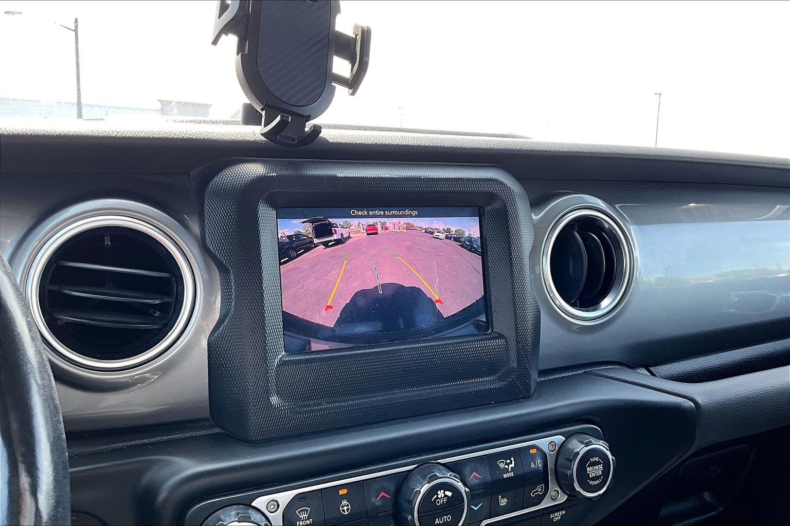 2021 Jeep Wrangler Unlimited Sahara - Photo 29