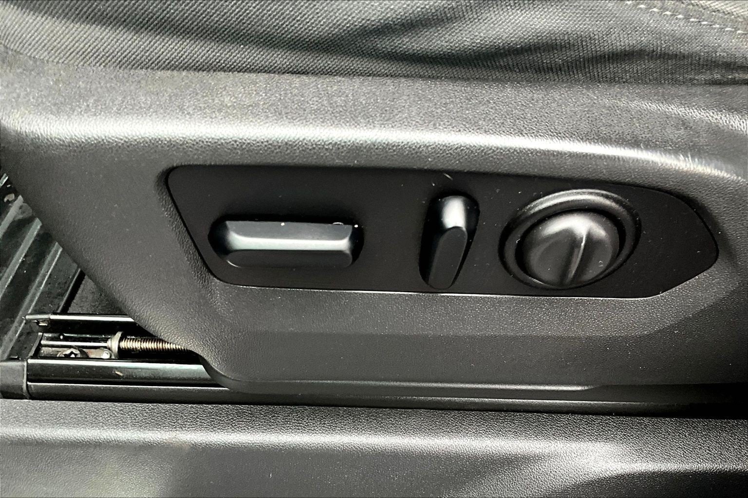 2021 Chevrolet Silverado 1500 LT - Photo 34