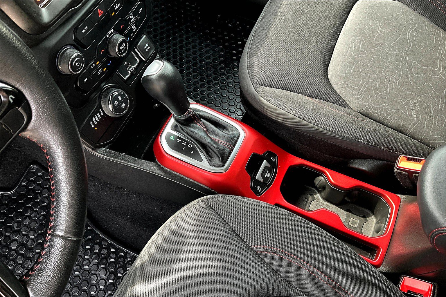 2022 Jeep Renegade Trailhawk - Photo 15