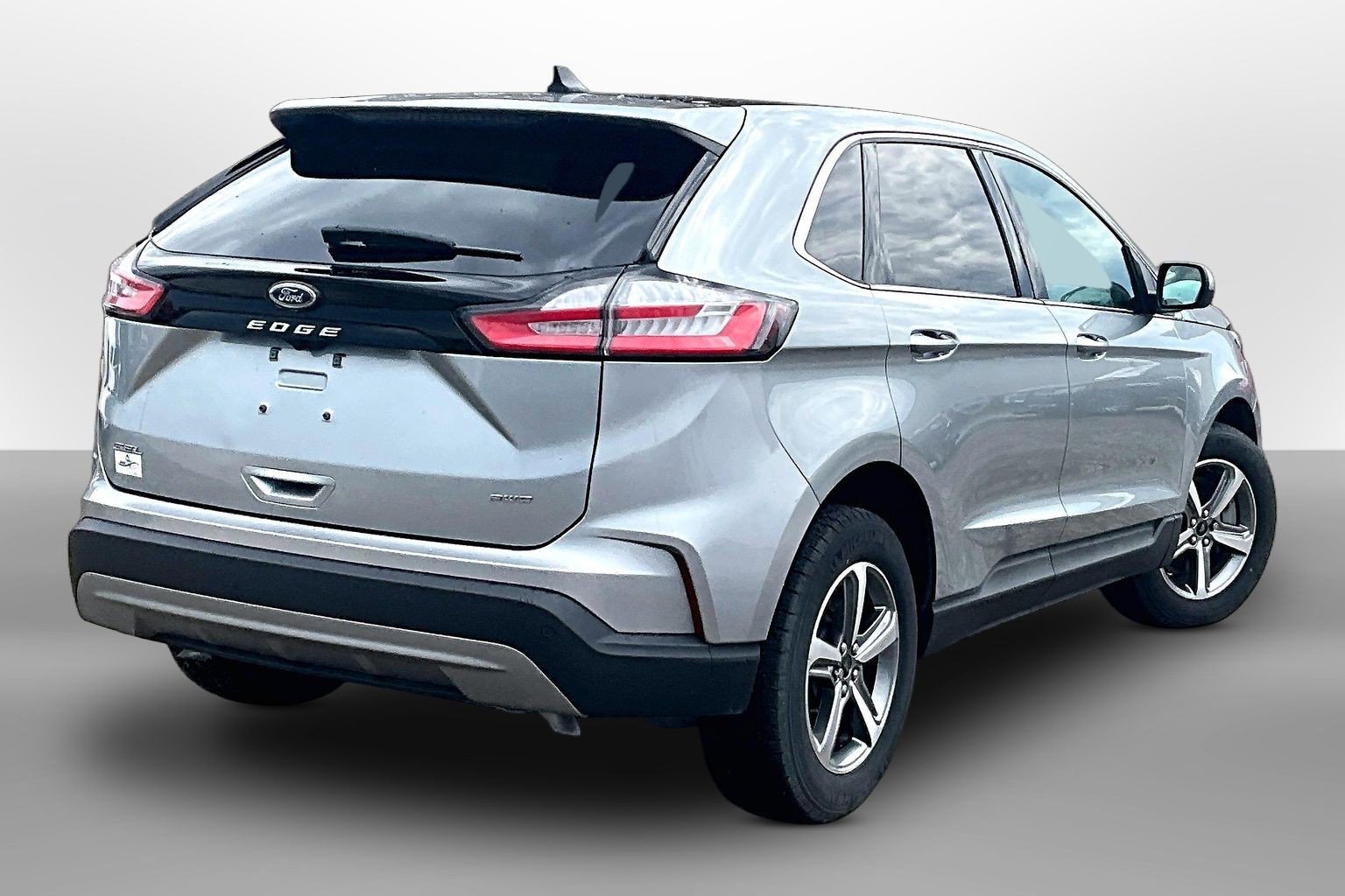 2024 Ford Edge SEL - Photo 11