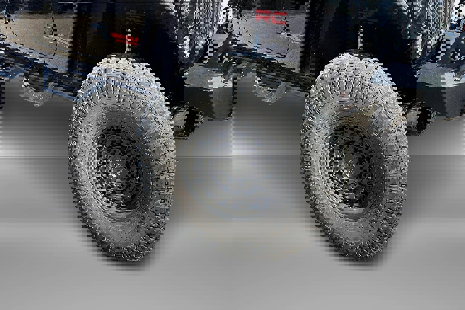 2016 Jeep Wrangler Unlimited Rubicon photo 2