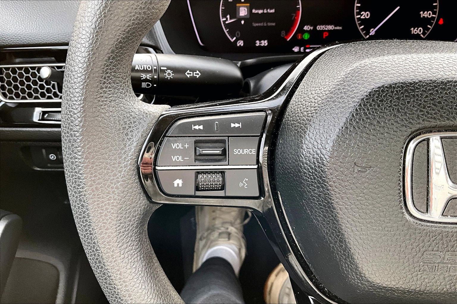 2024 Honda Civic Hatchback LX - Photo 21