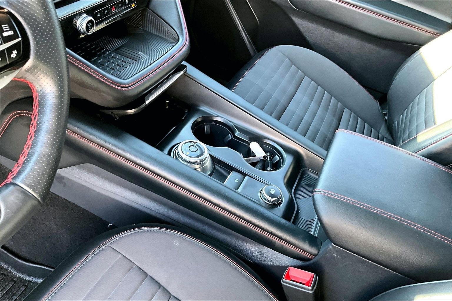2025 Ford Explorer ST-LINE - Photo 15