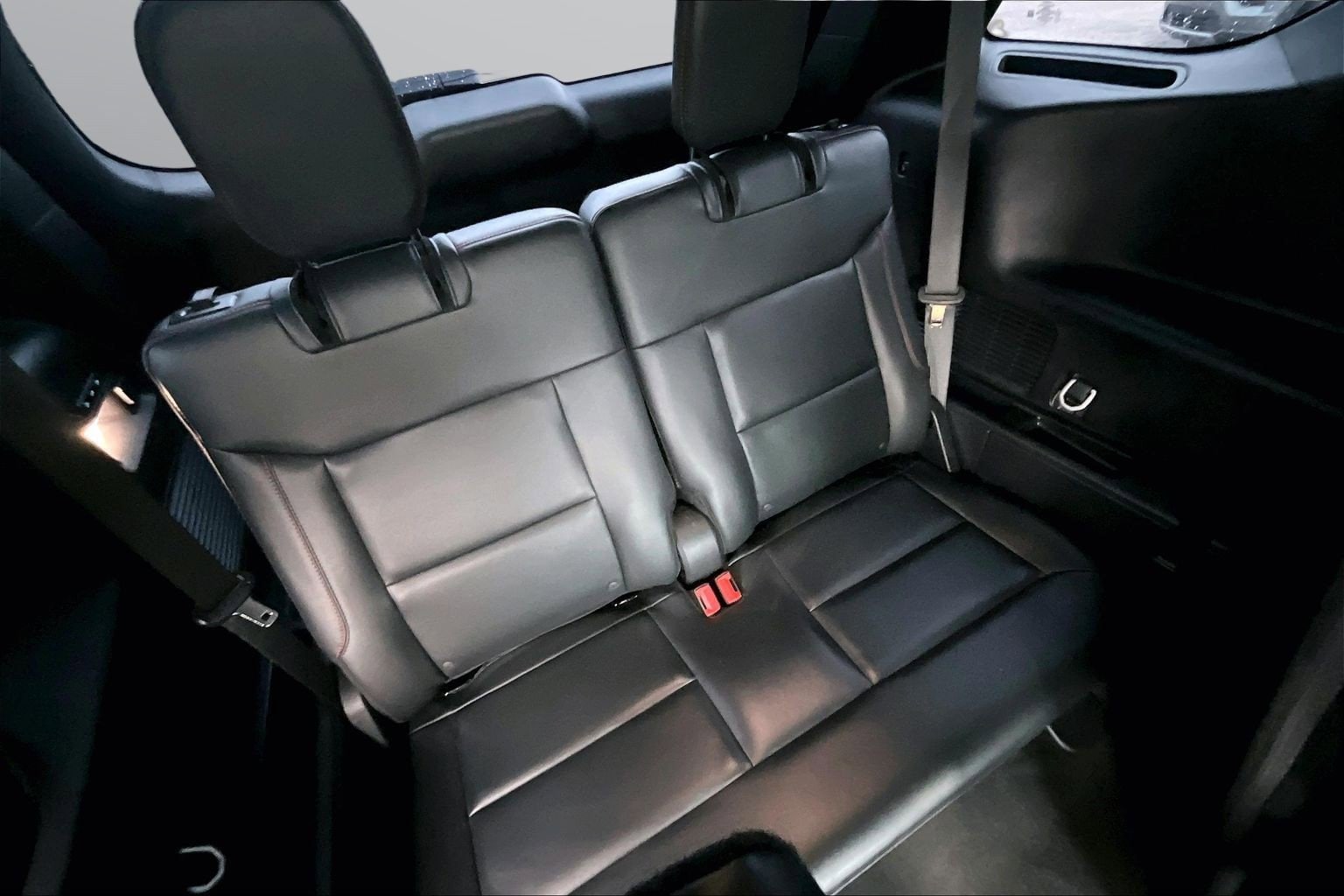 2025 Ford Explorer ST - Photo 19