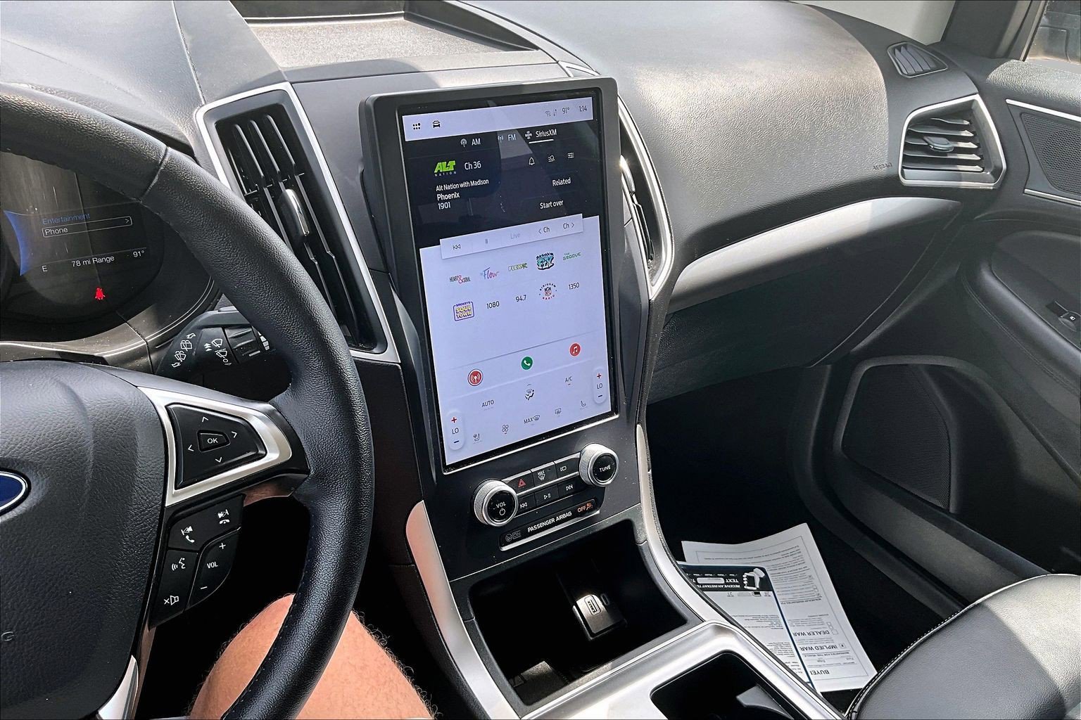 2024 Ford Edge SEL - Photo 6