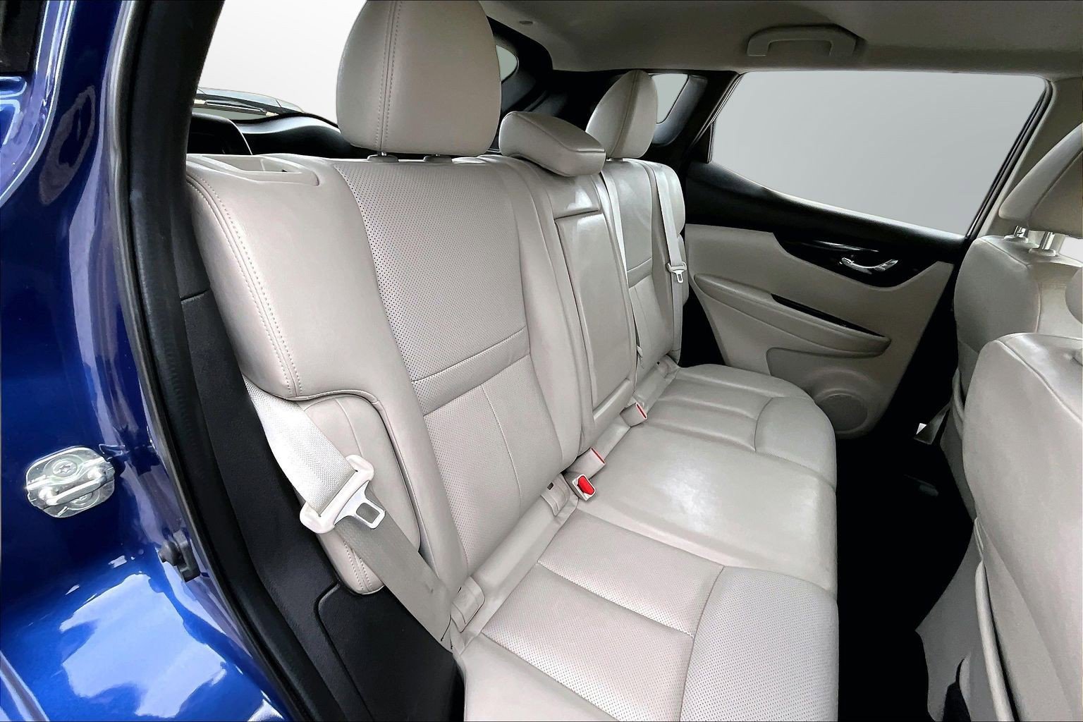2022 Nissan Rogue Sport SL - Photo 17