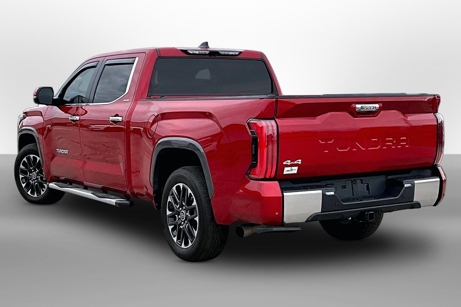 2024 Toyota Tundra Limited - Photo 10