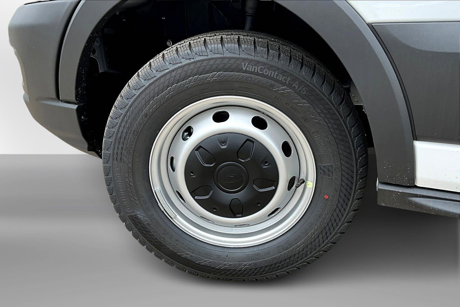 2025 Ford Transit Van Base - Photo 12
