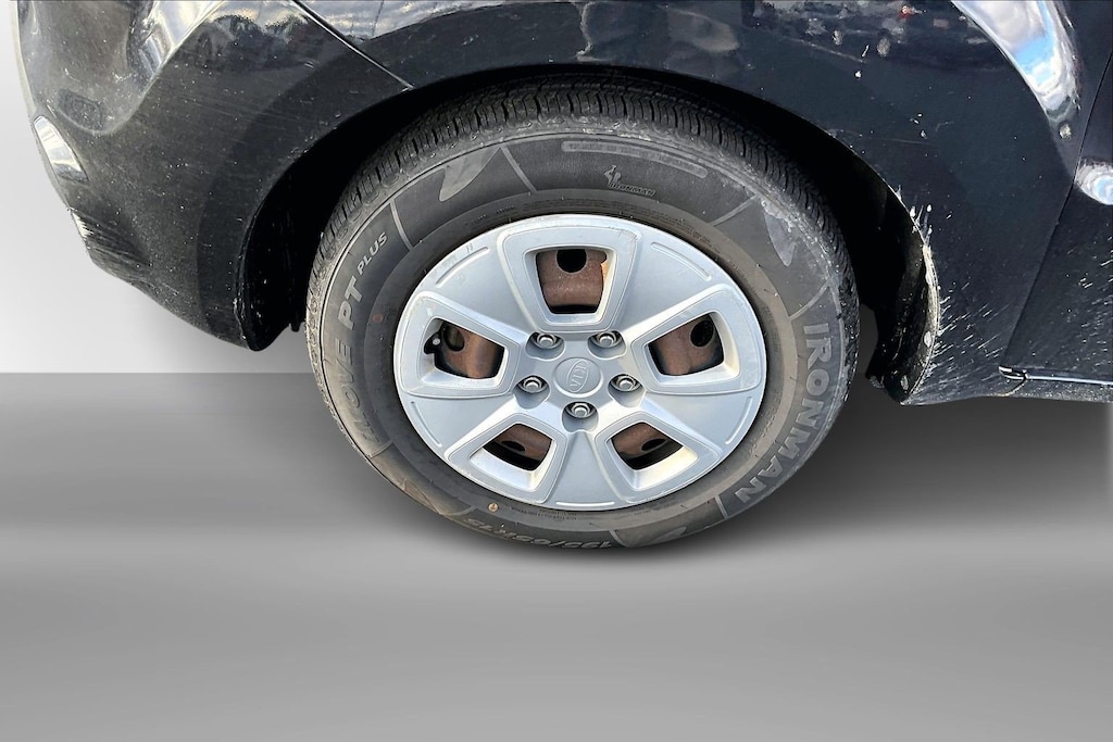 Used 2013 Kia Soul Base Hatchback