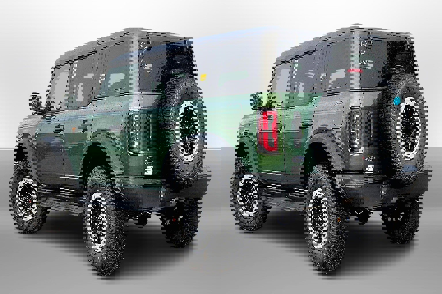 2024 Ford Bronco Badlands photo 2