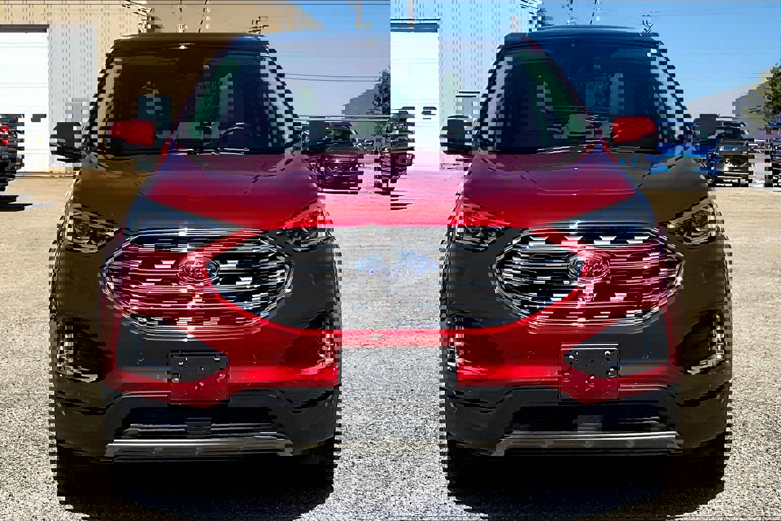 2021 Ford Edge Titanium photo 2