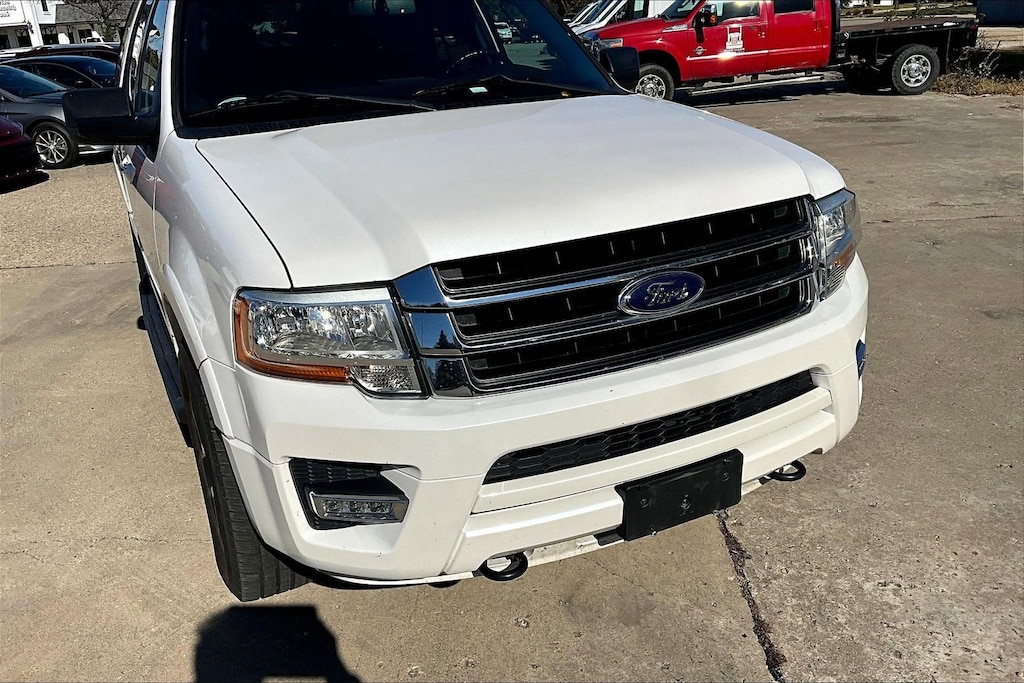 Used 2016 Ford Expedition XLT SUV
