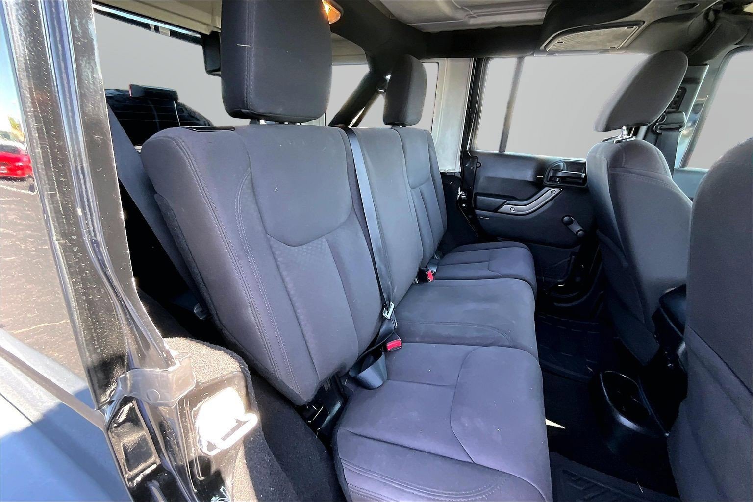 2016 Jeep Wrangler Unlimited Sport - Photo 17