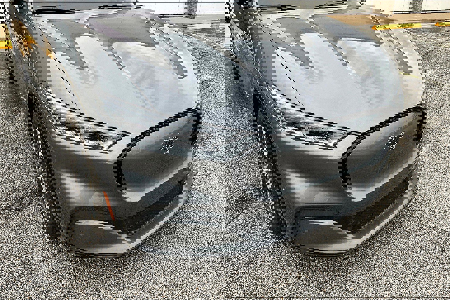 2023 Ford Mustang Mach-E Premium photo 3