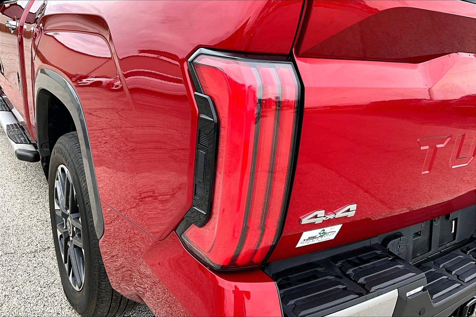 2024 Toyota Tundra Limited - Photo 28
