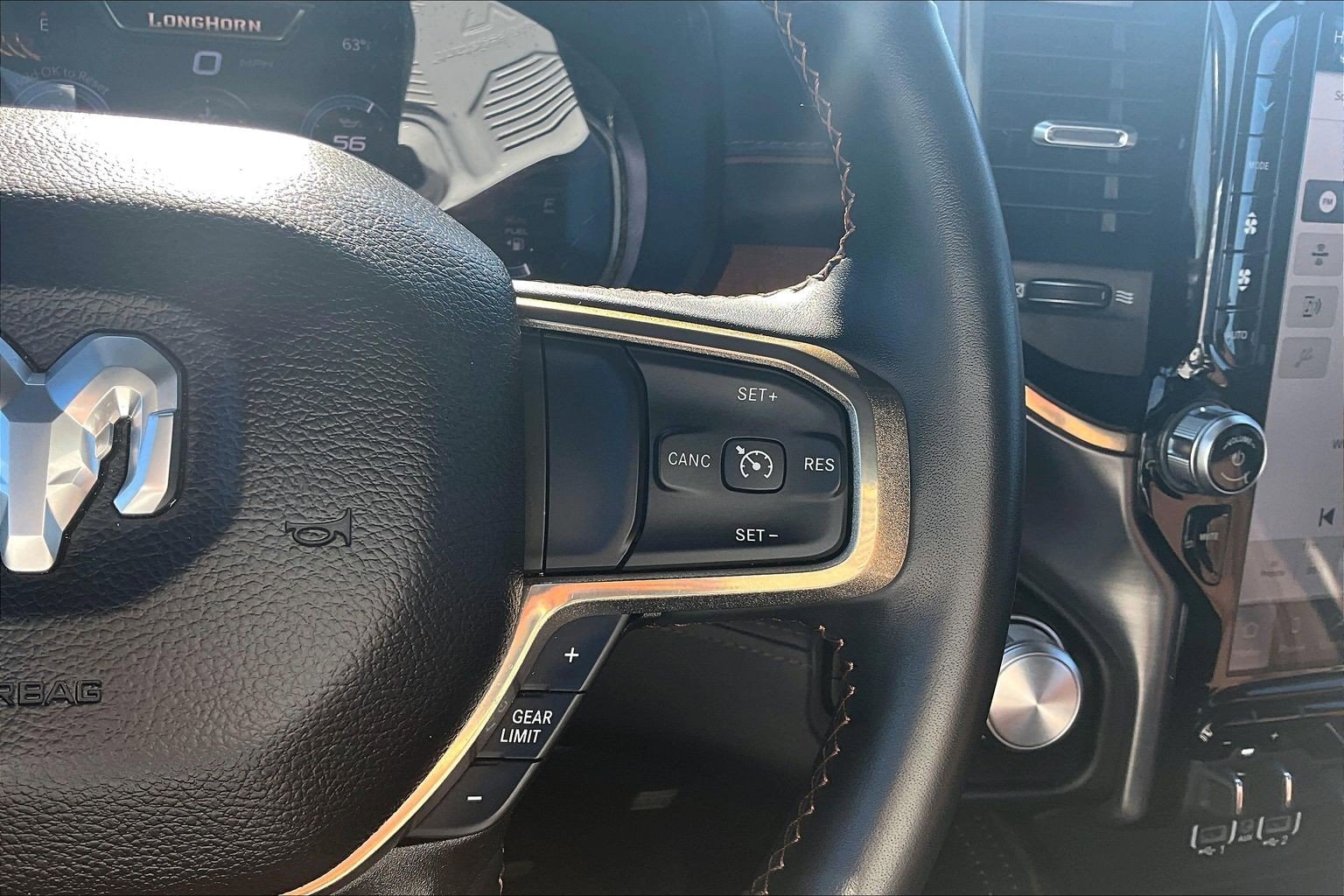2023 RAM Ram 1500 Pickup Longhorn - Photo 22