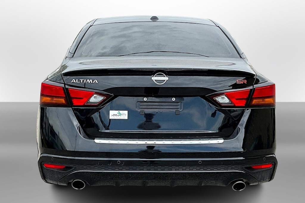 Used 2023 Nissan Altima 2.5 SR Sedan