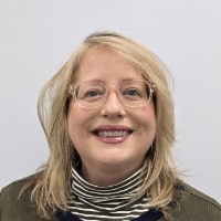 Staff member Alicia Holden from ID_1cd47594b24e