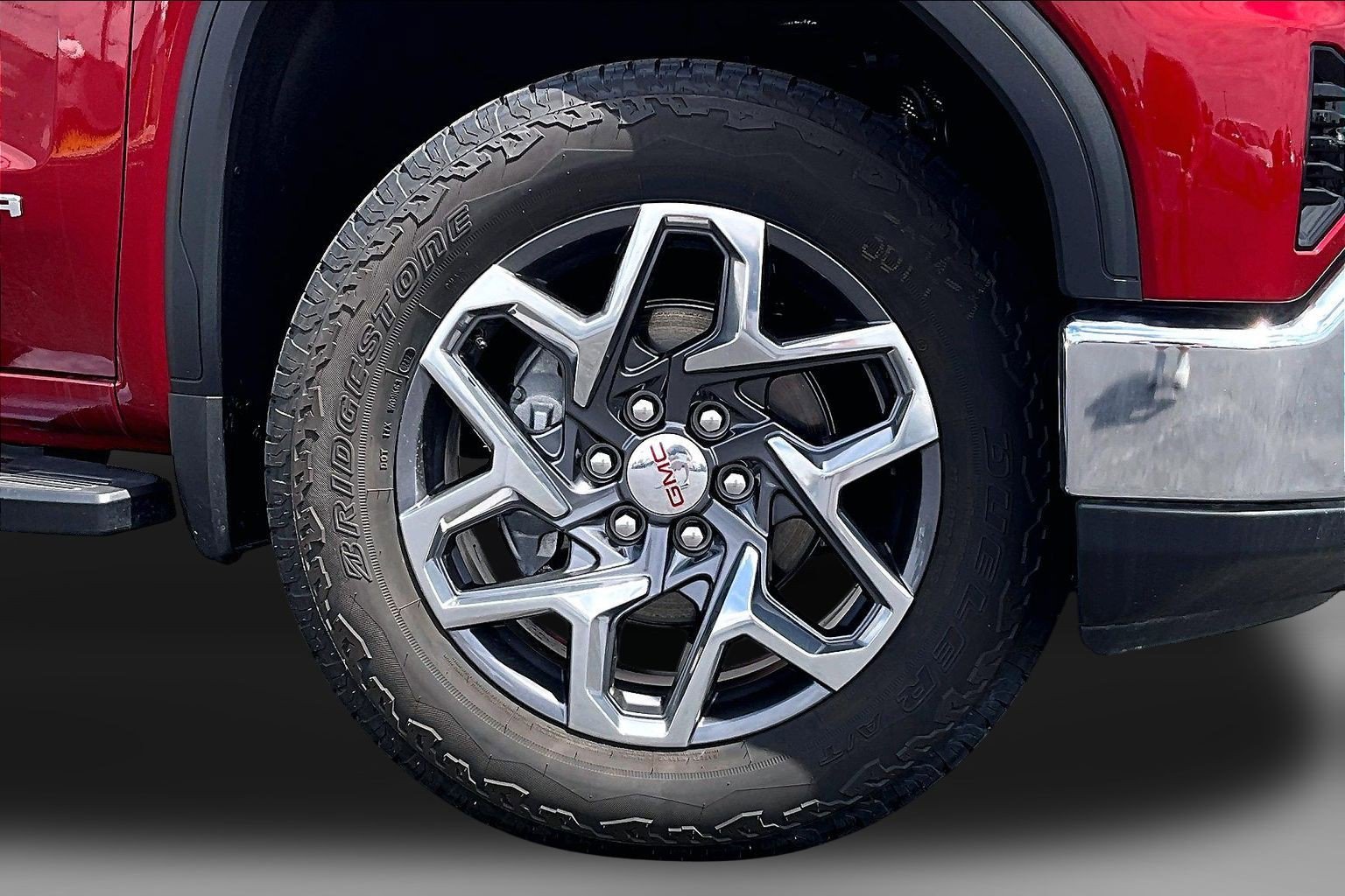 2026 GMC Sierra 1500 SLT - Photo 9