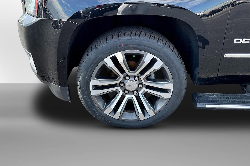 Used 2018 GMC Yukon XL Denali SUV