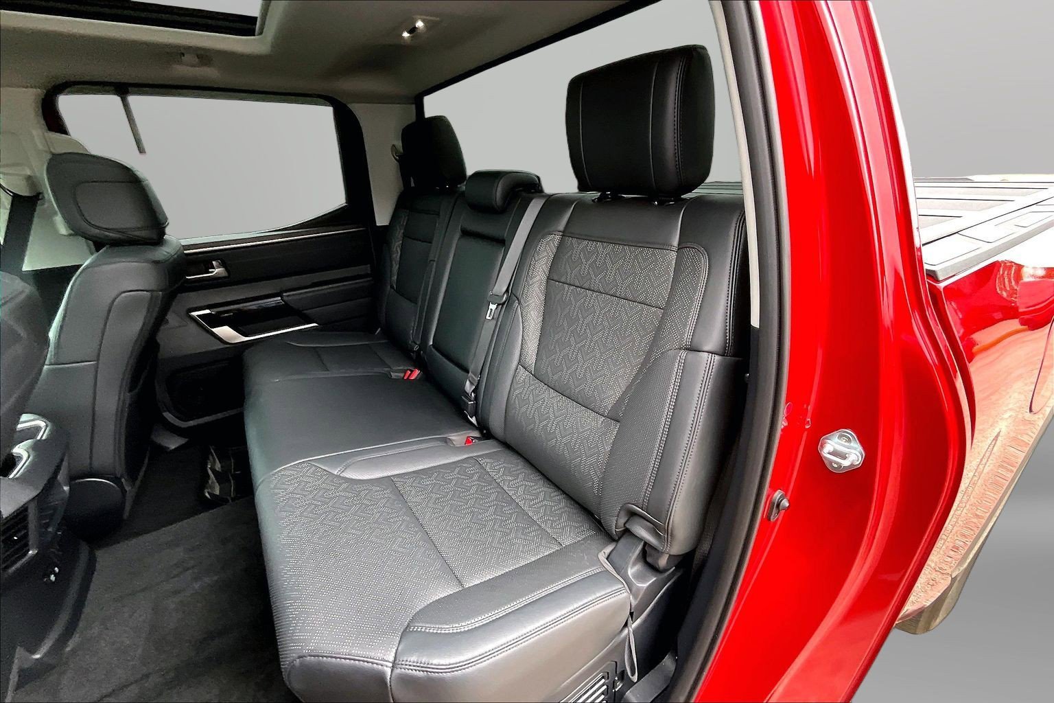 2024 Toyota Tundra Limited - Photo 18