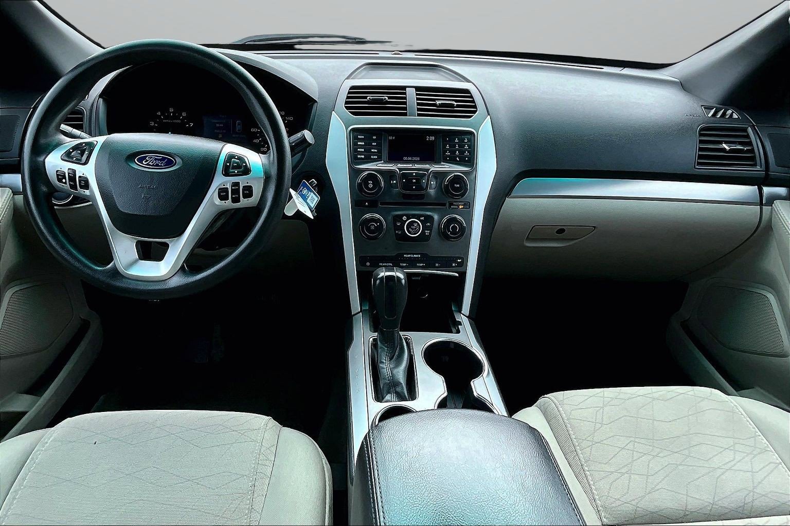 2014 Ford Explorer Base - Photo 13